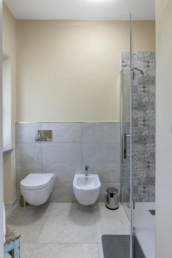 Ciabot Delle Aie - Barolo Apartment Bagian luar foto